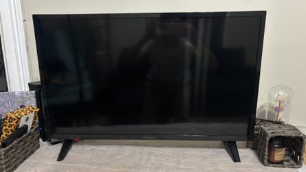 36” Roku Smart TV