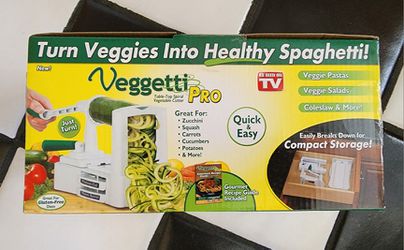 Veggetti Pro Tabletop Spiral Vegetable Cutter Stainless Steel Blade Veggie  Pasta NEW IN BOX for Sale in Brick Township, NJ - OfferUp
