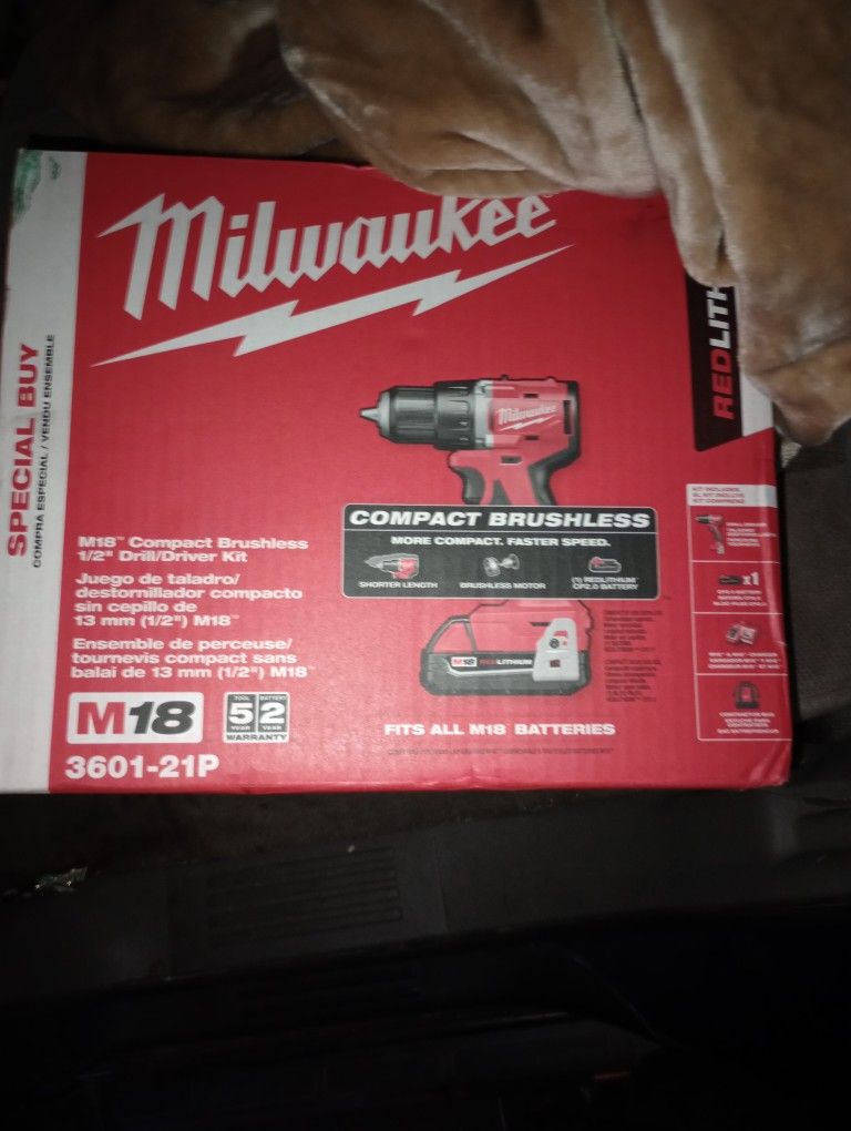 M18 Milwaukee Impact Drill