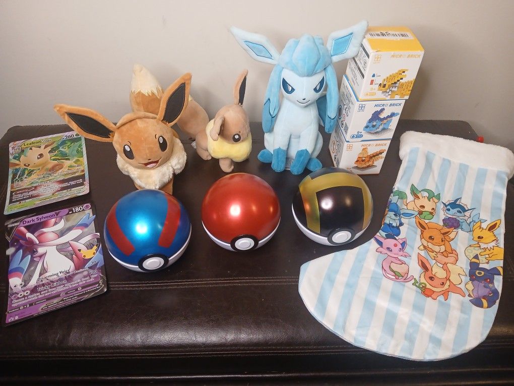 Pokémon Eevee Evolutions Lot