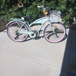 Used 26 Inch Margaritaville Beach Cruiser,7 Speed. Still In Good Condition,Ready To Ride. Asking $50 OBO.