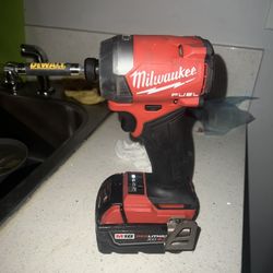 Milwaukee Fuel impact Drill