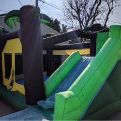 Jumper Bounce House. It Was Exposed To Rain A Few Months Ago And It Ended Up With Mold No Blower Make An Offer It Needs A Good Cleaning Job Santa Ana 