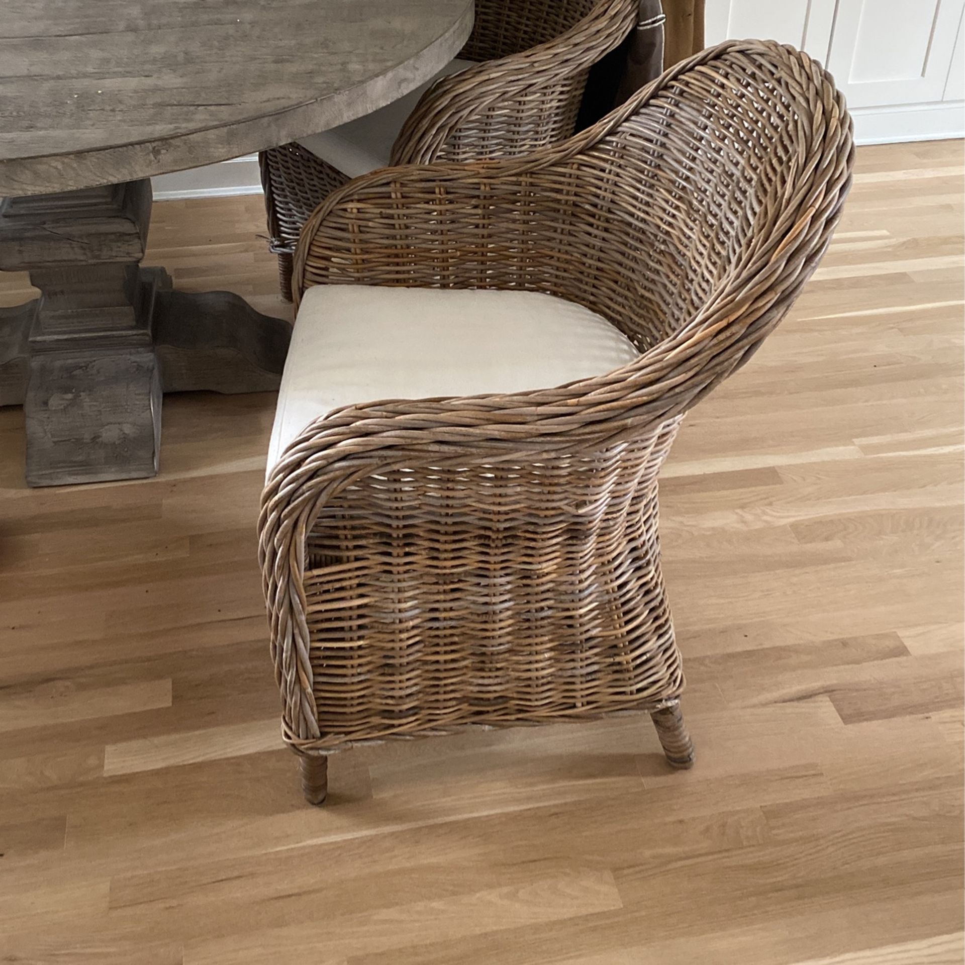 Pottery Barn Wicker Chairs *price Listed Is Per Chair*