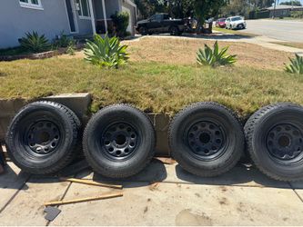 Used tires P235/75/R15