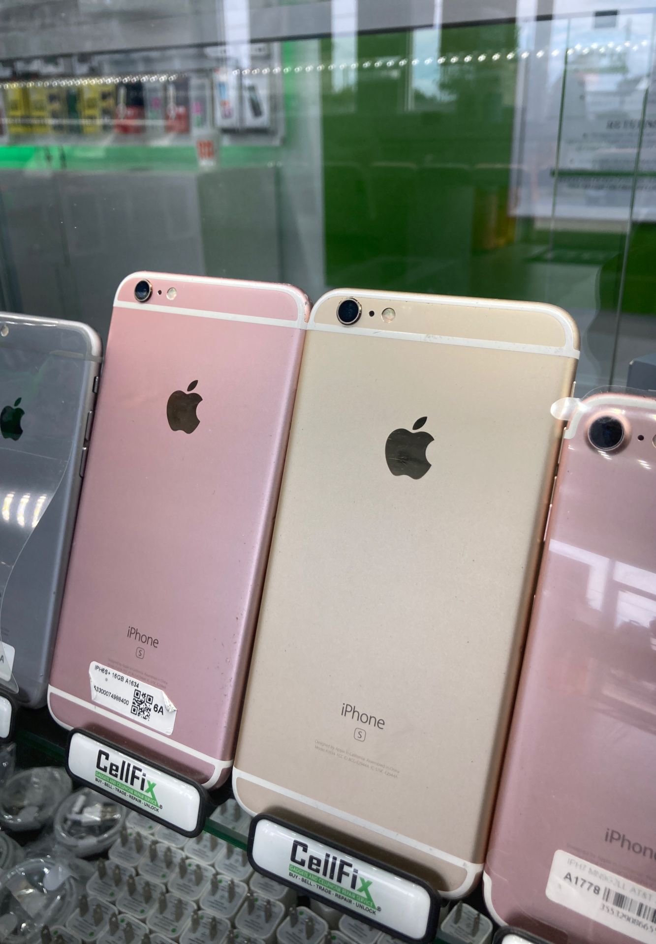 iPhone 6s Plus like new