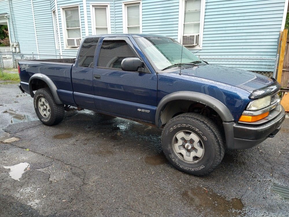 2002 Chevrolet S-10