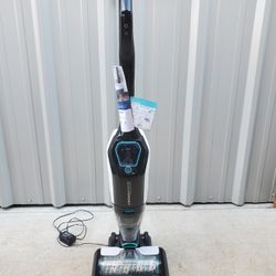 Like New Wet / Dry Vaccum