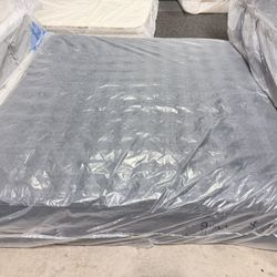 KING MATTRESS BEAUTYREST BLACK SERIES FOUR FIRM PILLOWTOP 