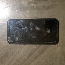 IPhone 11 locked screen cracked back