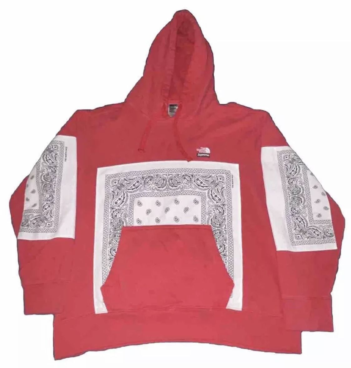 SUPREME X THE NORTH FACE RED BANDANA HOODIE SS22 LARGE