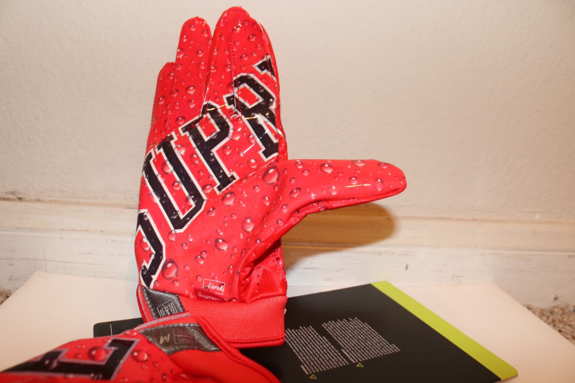 Nike Supreme Vapor Jet 4 0 Football Gloves