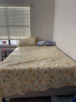12-inch Zinus Memory Foam full size Mattress + bed frame