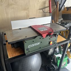 10-Inch Spiral Cutterhead Benchtop Jointer with Cast Iron Tables, 20 TC Inserts, Extra Long 24" Aluminum Fence, Additional 7-3/8" Fence Brackets, and 