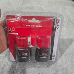 🔥$60 FIRM PRICE🔥Milwaukee (2-PACK) M12 12-Volt 1.5 Ah Lithium-Ion Compact Battery
