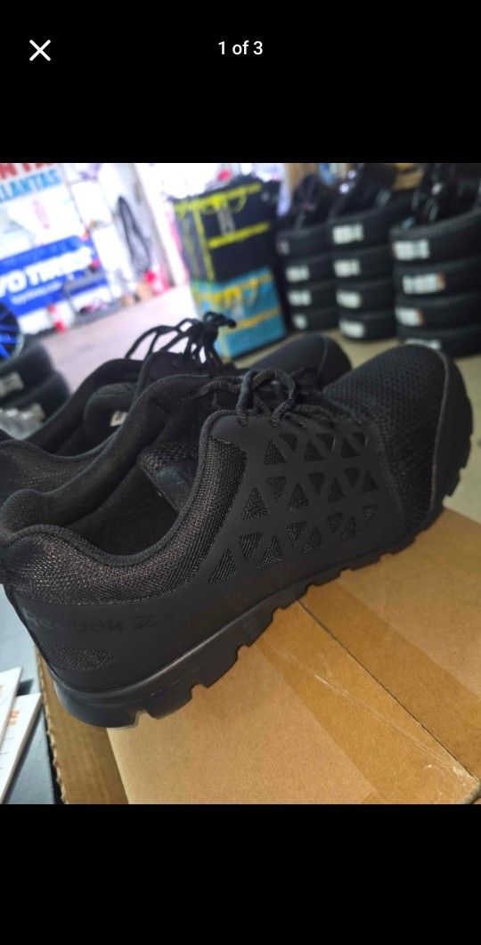 NEW men's Reebok Composite Toe Shoes