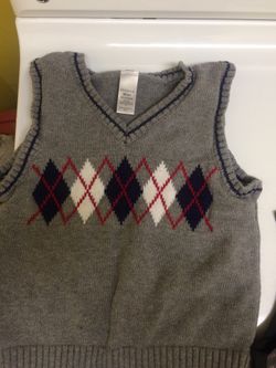 Boys vest size 4 $ 3/5
