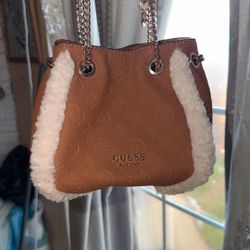guess purse 