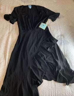 CeCe Bloomingdale’s Black Dress