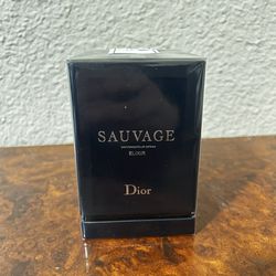 Dior sausage elixir cologne