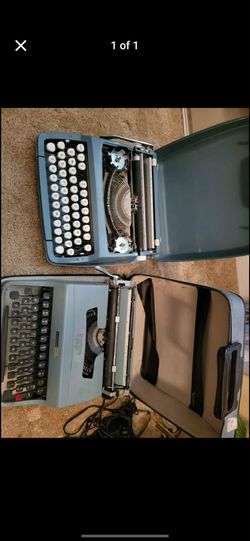 READ description Vintage Sears Typewriter in case