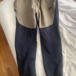 Nike Tech Pants 