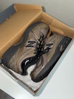 New Balance women shoes