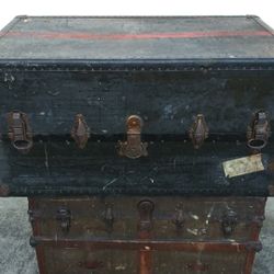 Antique Eveleigh Steamer Trunk