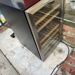 Wine Cooler Make A Offer 