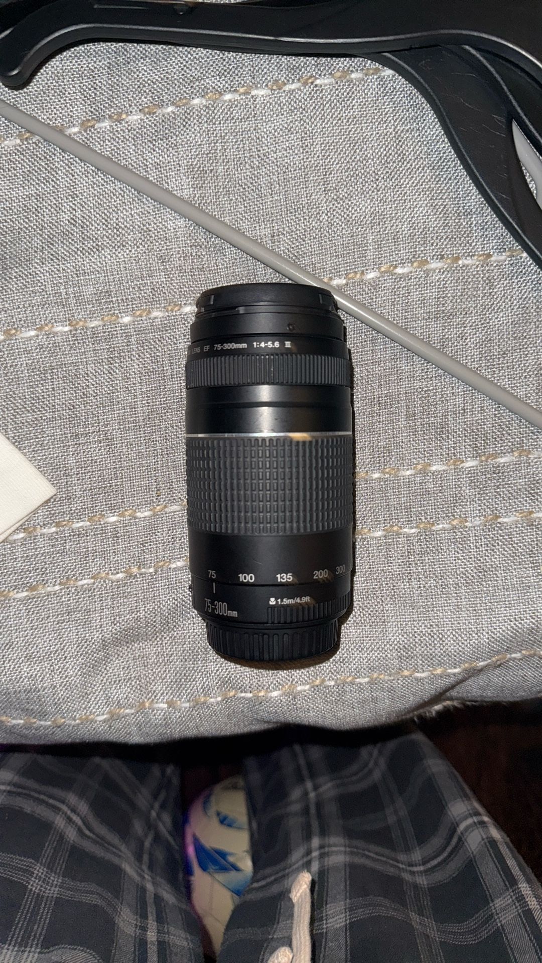 300mm cannon zoom lense ef 1:4-5.6 mark 3