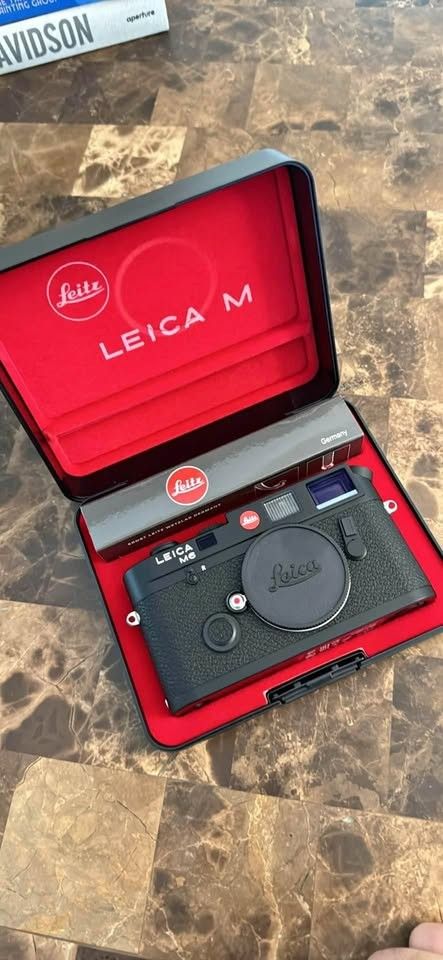 Leica M6 Camera