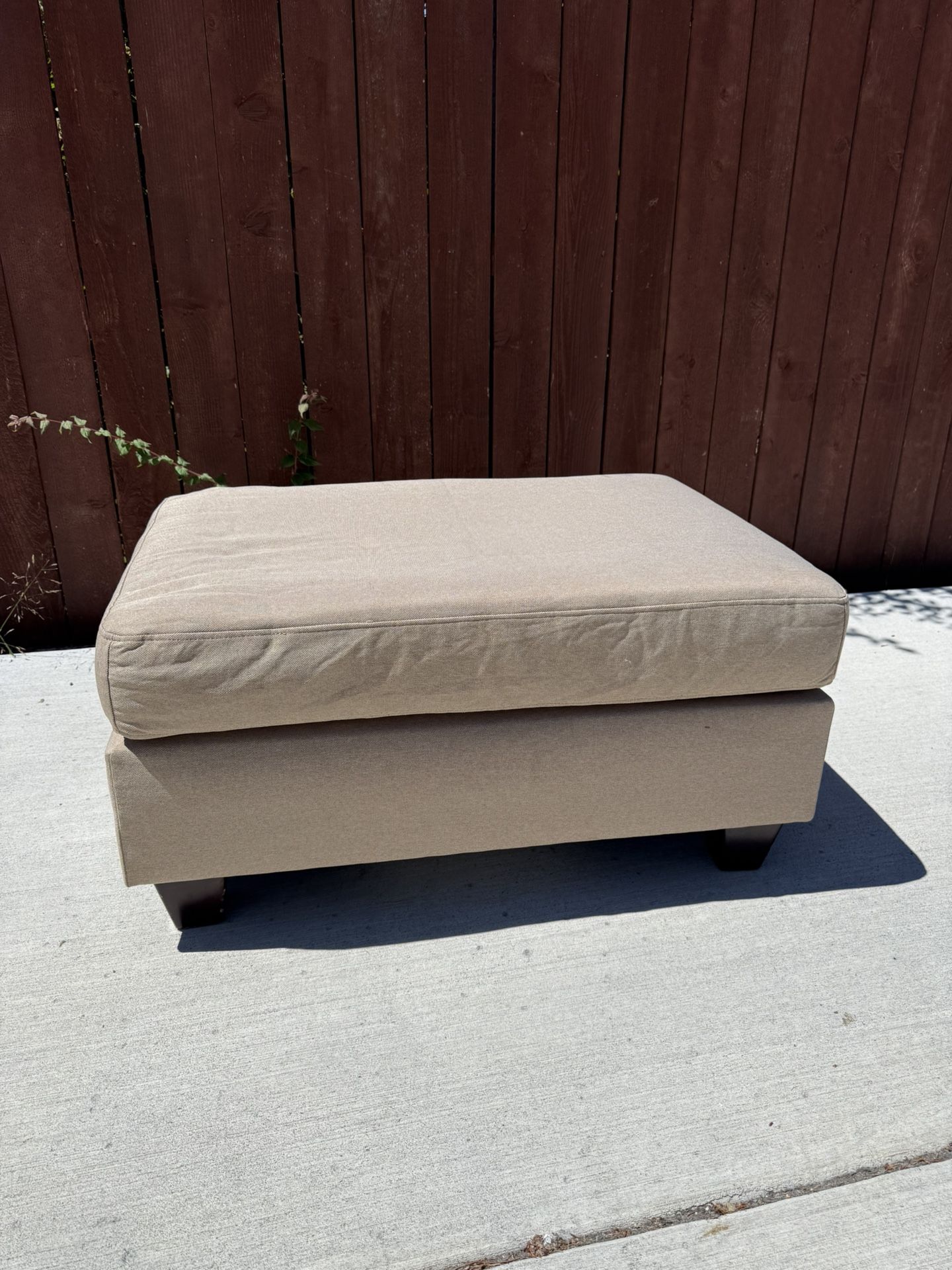 ModularOne Ottoman. Grey ottoman. Furniture
