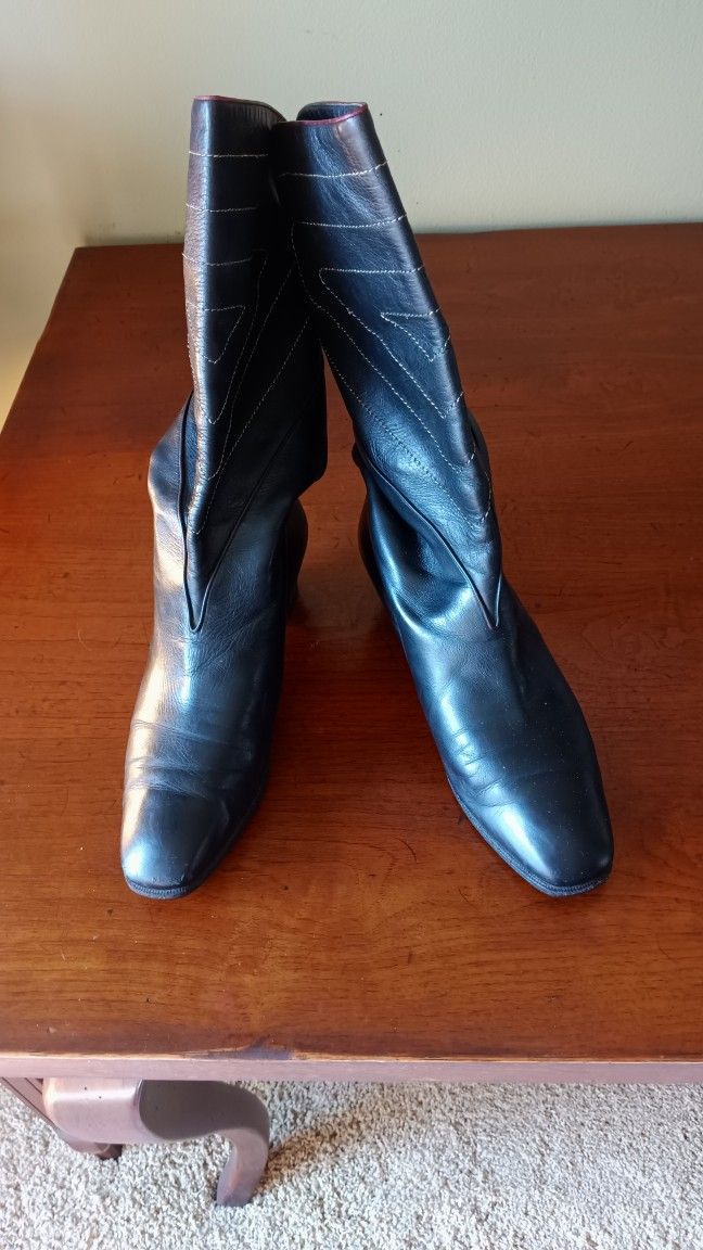 AUTHENTIC SALVADORE FERRAGANO SIZE 8b