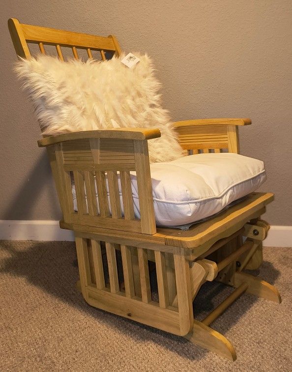 Pre-owned Wood Rocking/Glider Chair