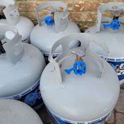 Full propane tank