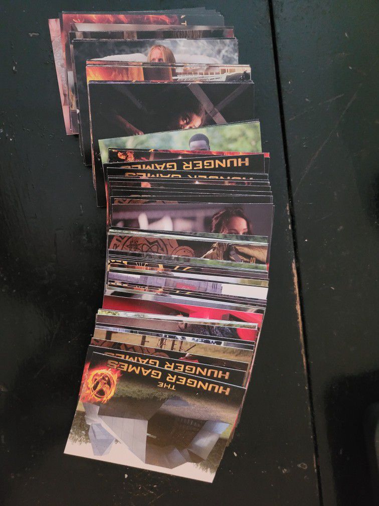94 HUNGER GAMES CARDS