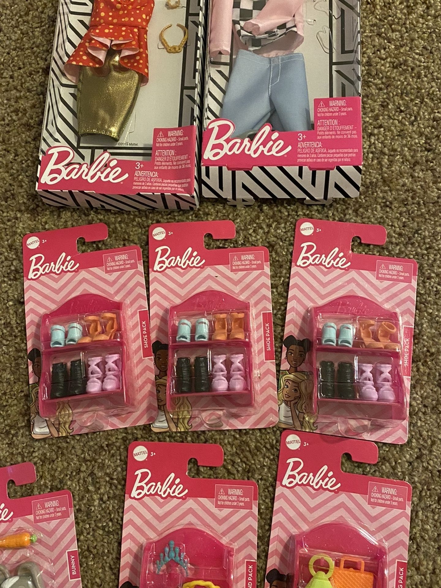 Barbie ( Clothes And Accessories )