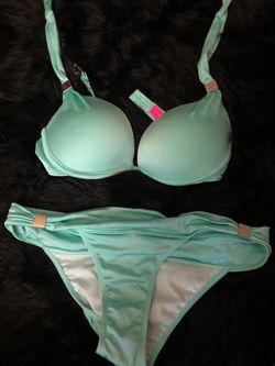 BRAND NEW VICTORIA SECRET BIKINI
