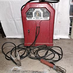 Vintage Lincoln 225 Amp Arc Welder