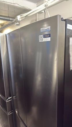 Frigidaire French door refrigerator
