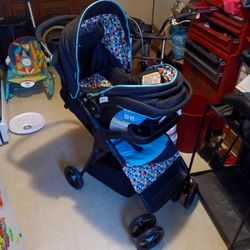 A Newborn Stroller Car Seat Transforms To Toddler Car Seat And Stroller