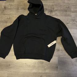 black essentials hoodie 