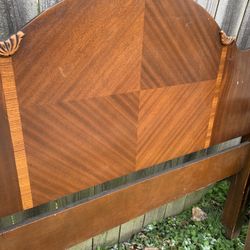 Beautiful Queen Bedroom Set