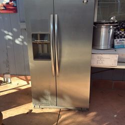 Refri  Trabaja Muy Bien 