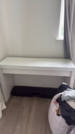IKEA malm dressing table