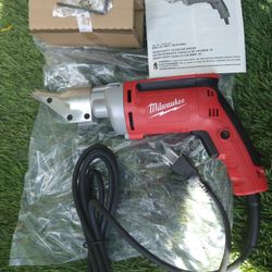 Milwaukee 18 Gauge Metal Shear