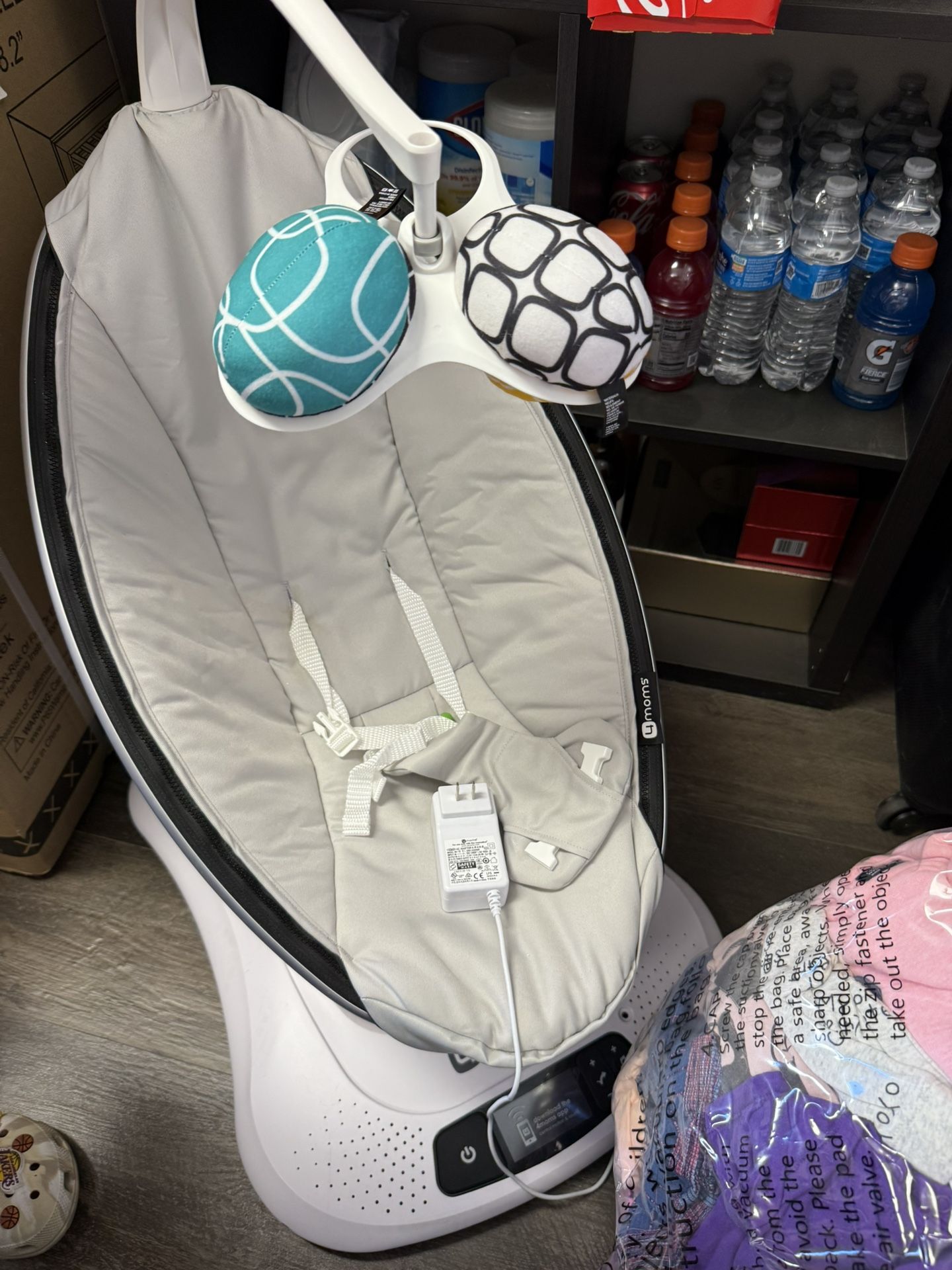 4moms Mamaroo swing