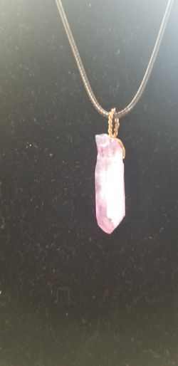 Pick dyed quarts pendants 10 each