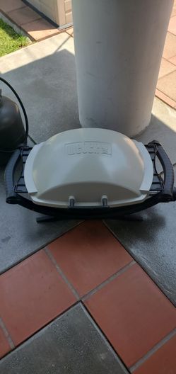 Webber BBQ Grill and full Propane Tank