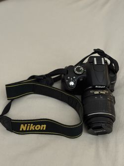 Nikon D5000